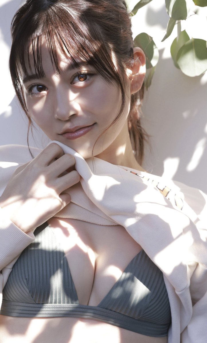 seisyunbijo's tweet photo. FRUITS ZIPPER 月足天音 https://t.co/opOd98XjWr