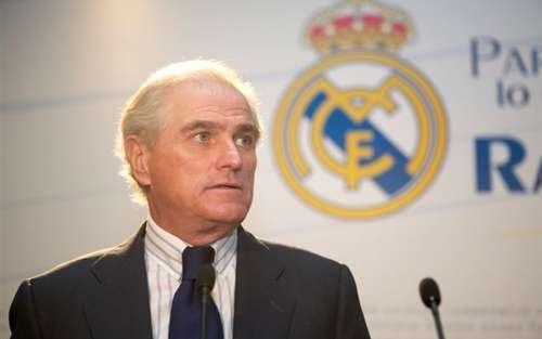 nadjib__fcb's tweet photo. رامون كالدرون رئيس ريال مدريد سابقا يهاجم بيريز : 

"لا يزال بيريز مهووسًا بي في كل مداخلة له. لقد رأيت ريكيلمي مرة واحدة في حياتي، قبل 4 سنوات، ولم أرَ والده أو أتحدث إليه منذ 17 عامًا. دعني وشأني، وتفرغ للشيء الوحيد الذي يهمك في هذه الحياة وهو جني الأموال والذي لسوء حظك لن تتمكن من أخذه معك عندما تموت