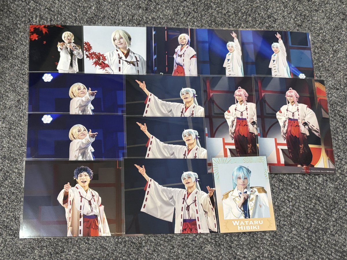 sei_kun_i7_2's tweet photo. 【交換譲渡】
あんステ OFF 喧嘩祭 舞台写真 ステージショット ステショ ブロマイド ランブロ

譲:
英智 渉 桃李 弓弦 紅郎 颯馬

求:
画像3枚目 敬人 紅月
トレカ 敬人　(喧嘩祭 > 紅月)
or 定価

ランブロは各1探しております。

全く弾けないため、比率違いでの交換も可能。 https://t.co/UjijO0a7Ob