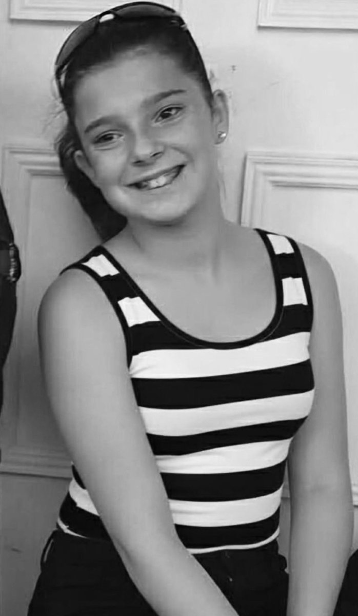 kiara_visentini's tweet photo. Le corps retrouvé hier dans un silo est bien celui de la petite Lyhanna

RIP ma belle enfant 🕊️🤍
Condoléances aux parents 💐

Que ton immonde prédateur, ainsi que tous ceux qui par leur incompétence et leur lâcheté ont laissé ce monstre accomplir l’horreur, payent le prix fort… https://t.co/T5nEMWIacE