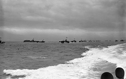 HiddenHistoryYT's tweet photo. Allied landing ships sailing for the invasion beaches at Normandy, France, 5 Jun 1944 https://t.co/EIQCn9oX0P