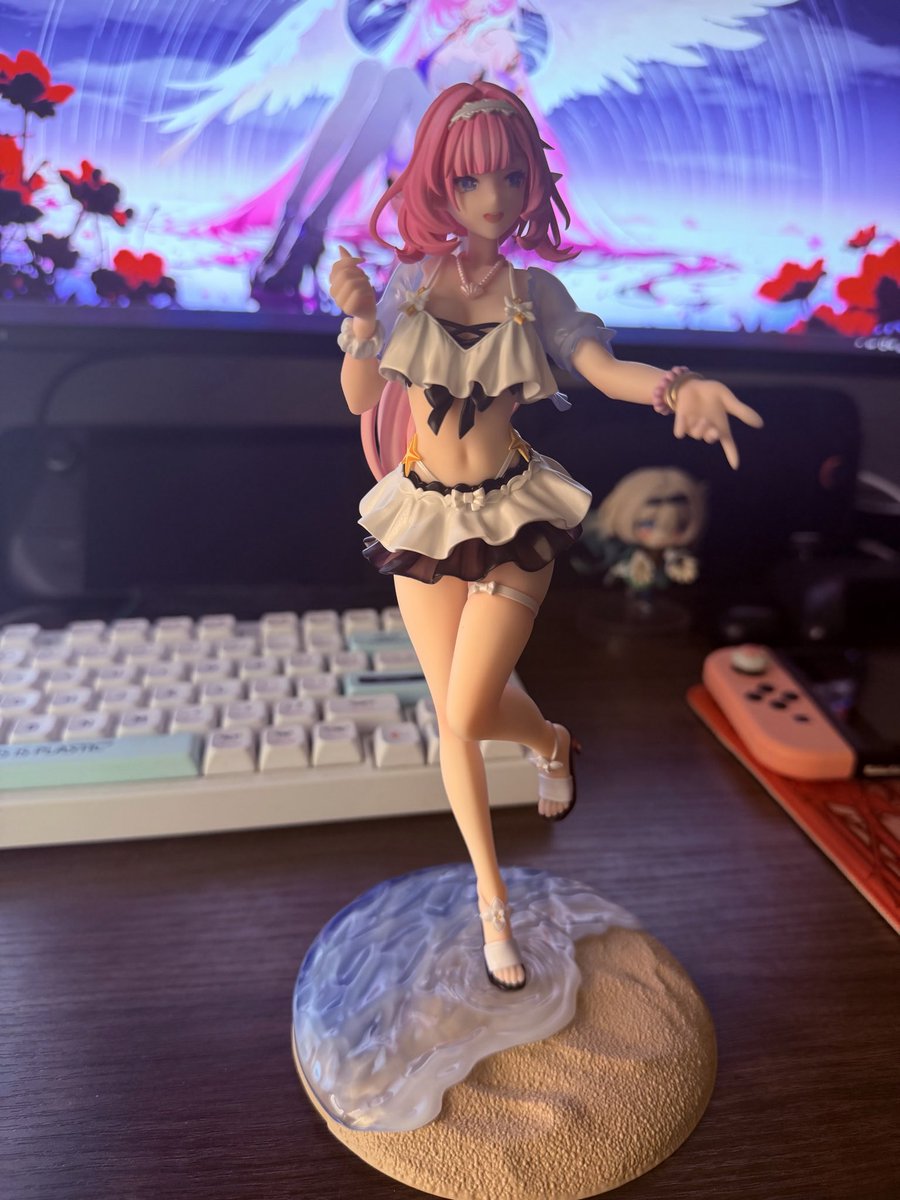 JulioInAction_'s tweet photo. Y me llega la figura de Ely por mi cumple https://t.co/q2dpxEu9fJ