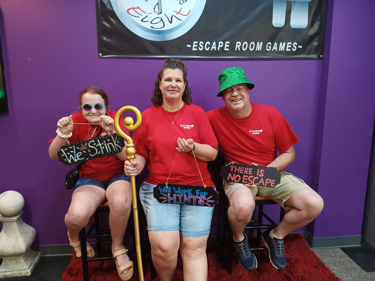 EscapeEight tweet picture