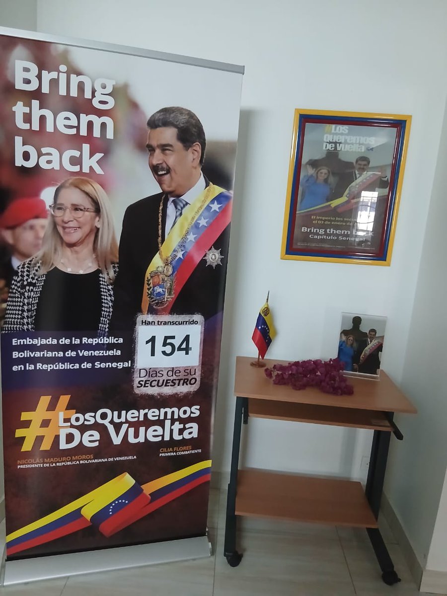 EmbajadaSenegal's tweet photo. Nicolás Maduro Moros y Cilia Flores, pareja presidencial

#154 #losqueremosdevuelta #bringthemback #freenicolas #venezuela #freecilia 🇻🇪 https://t.co/SdktnUAtL1