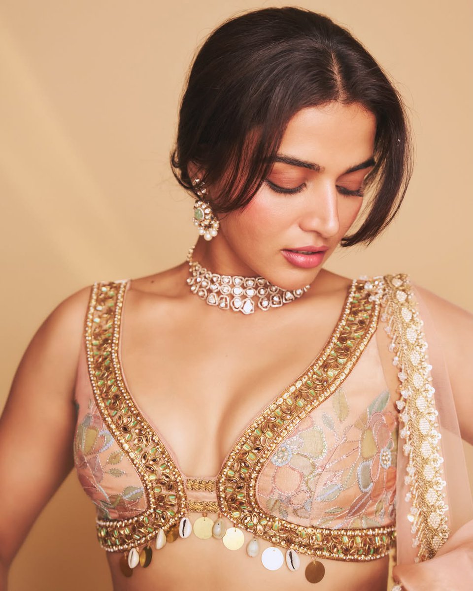 ActressDynamic's tweet photo. Wamiqa Gabbi 🧡✨️

#Wamiqa #WamiqaGabbi https://t.co/hZKpGwmEAp