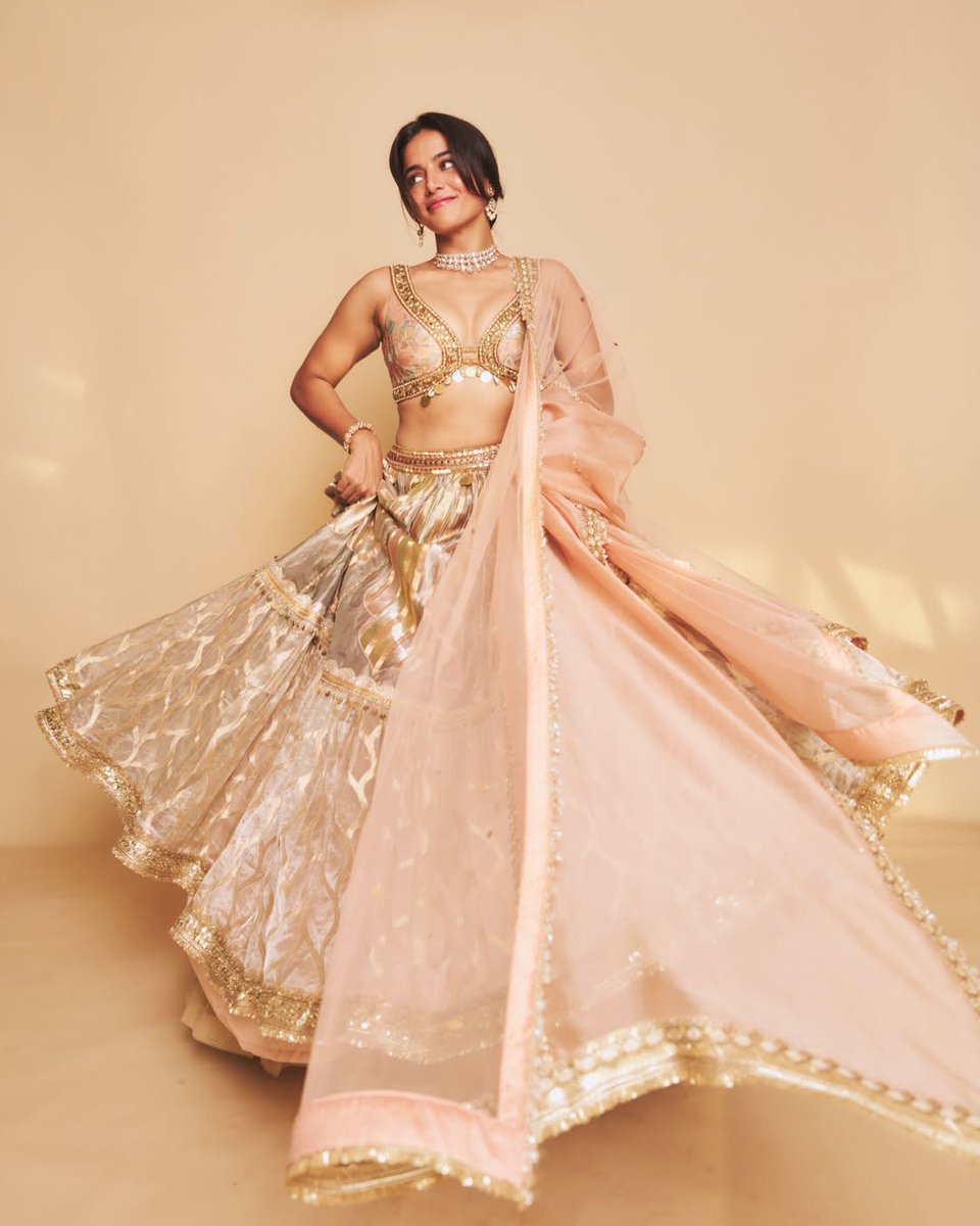 ActressDynamic's tweet photo. Wamiqa Gabbi 🧡✨️

#Wamiqa #WamiqaGabbi https://t.co/AxWNxs06RI