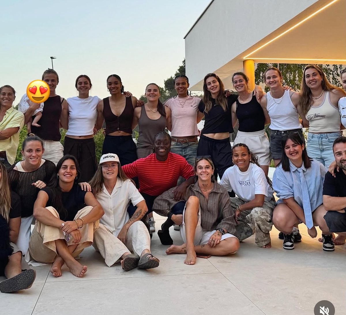 Julia23cule11's tweet photo. Una familia ❤️‍🩹❤️‍🩹🤧🤧 https://t.co/H1KmWVpBbx