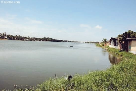 PierroDov's tweet photo. Le ministère de la Sécurité alerte sur un risque accru d’#inondations dans le bassin du #Zio en raison de la montée du niveau des eaux. Les populations sont appelées à la vigilance et à suivre les consignes des autorités.

#BassinRivièreZio #Togo #AlerteRisqueInondation https://t.co/oE8M0zk5nc