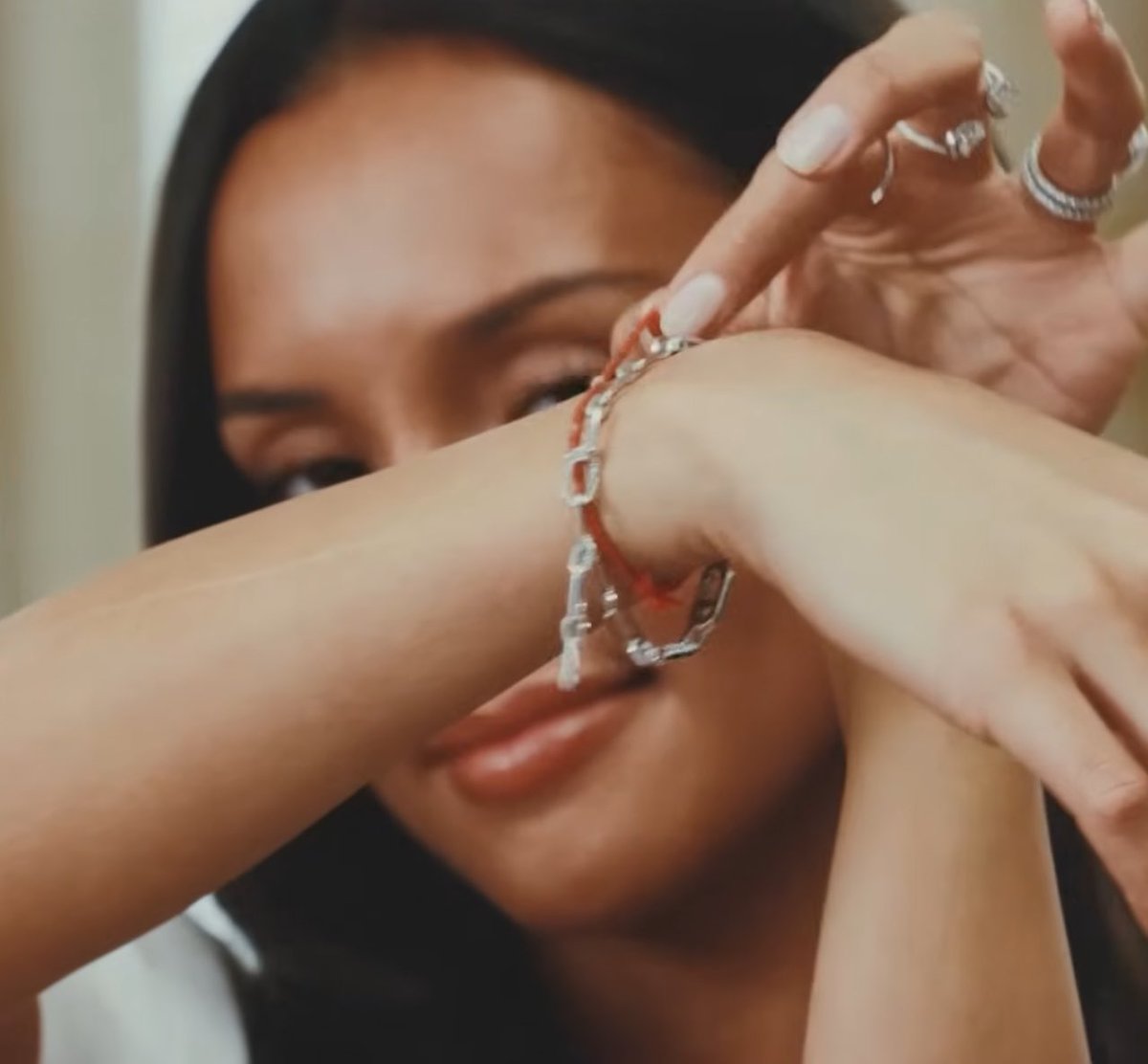 mleuxss's tweet photo. alex and her protection from the evil eye bracelets 🧿🧿 https://t.co/aj576u2NHm