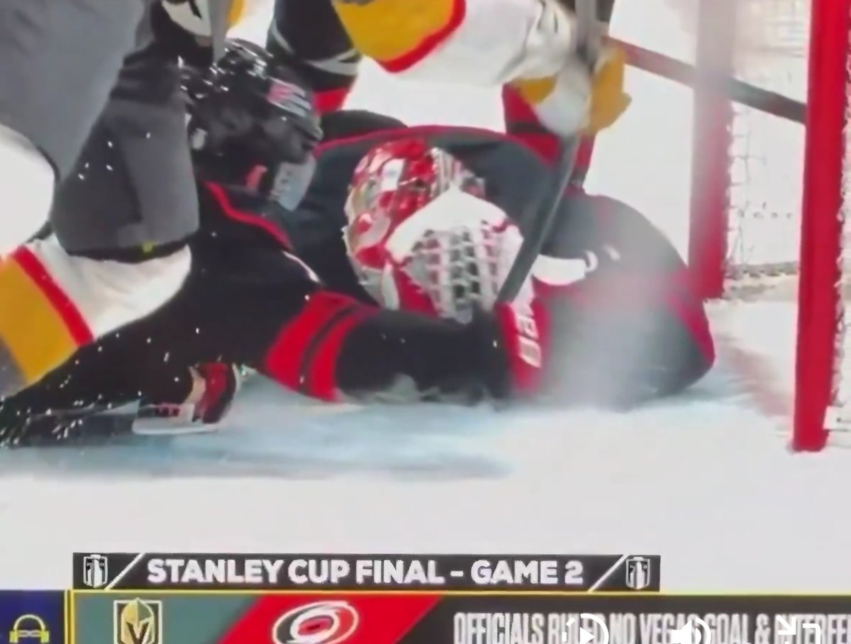 GG_Trev's tweet photo. @JustWanaBS This is what they saw, puck under Freddie and a guy jamming his stick into his glove which is a no no https://t.co/o2pDrbZkVy