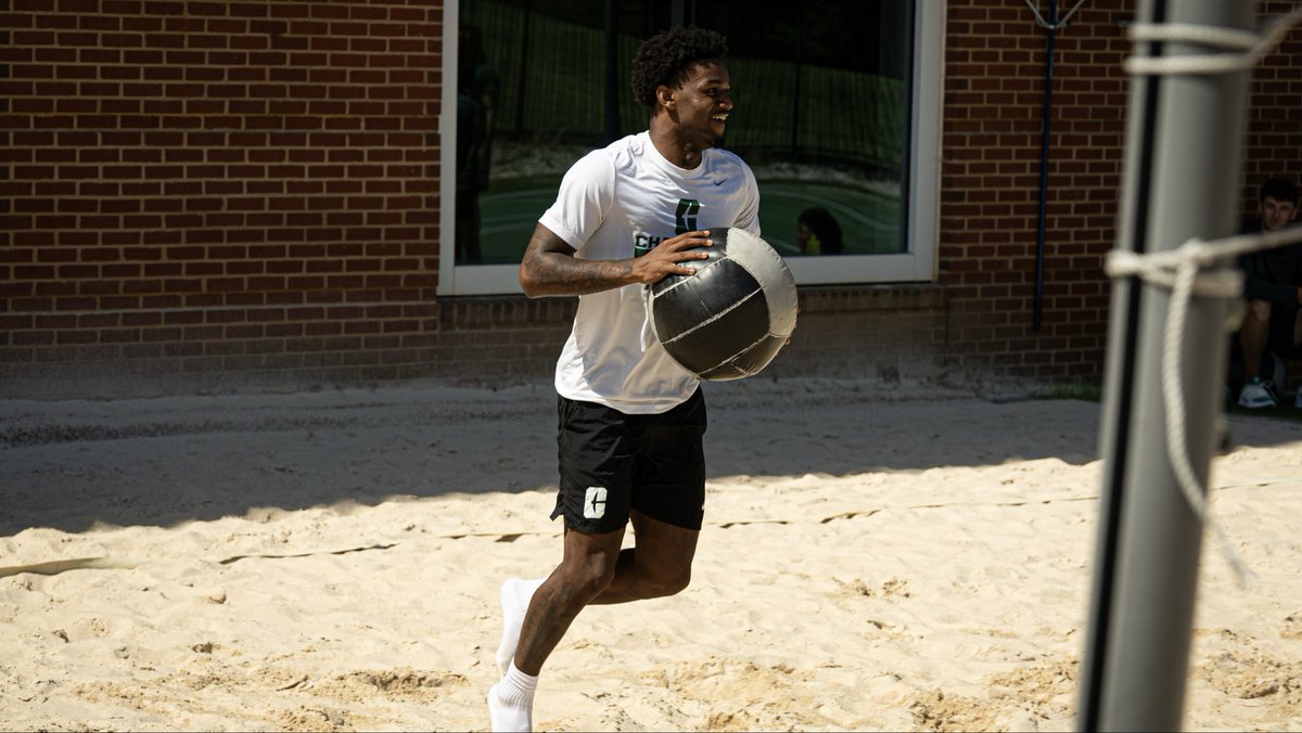 CharlotteMBB's tweet photo. 𝘽𝙚𝙖𝙘𝙝 𝙑𝙞𝙗𝙚𝙨 🏝️ https://t.co/oHaZtIpbkH