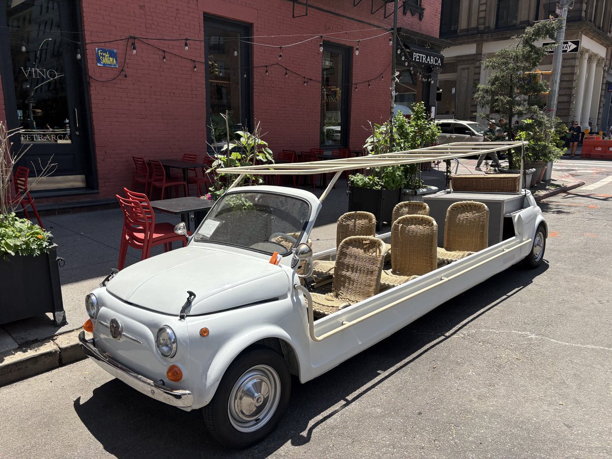 PianoAround's tweet photo. Classic Fiat stretch limo! 

Seen on Church &amp; White st. In TriBeCa https://t.co/dCXEqnq9fg