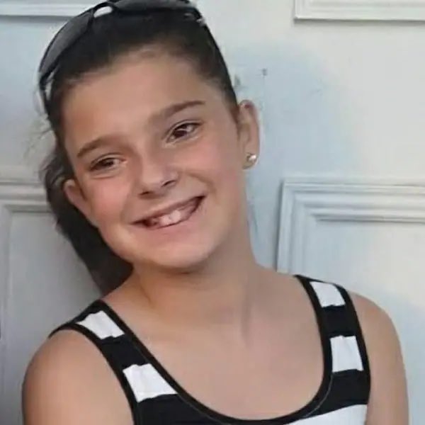 mathildaNemesis's tweet photo. La justice est INCAPABLE de protéger ses filles. 
Lyhanna n’aurait jamais dû subir ça parce que Jérôme Barella aurait dû être sous les barreaux depuis le premier signalement.
Combien de temps encore va-t-on laisser des criminels pédophiles dans la nature? https://t.co/CWODoWJPdx