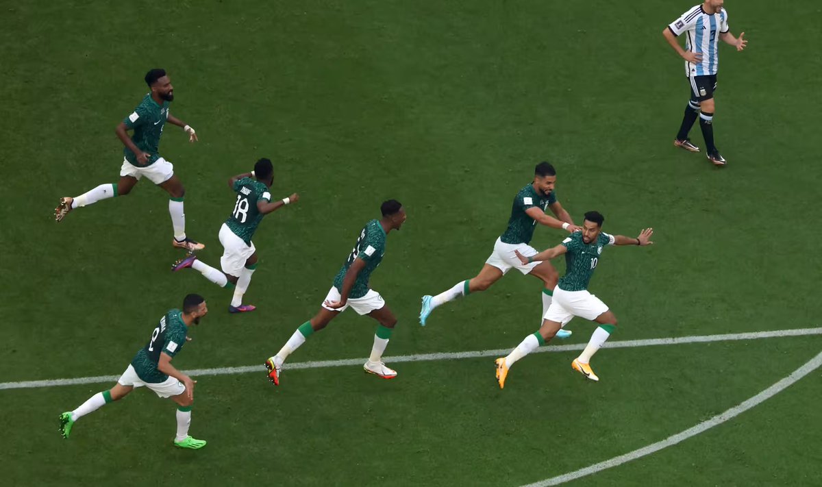 DataFutebol's tweet photo. Para você, qual foi a maior SURPRESA na HISTÓRIA das Copas do Mundo?

*imagem ilustrativa https://t.co/hCpYaVncKZ