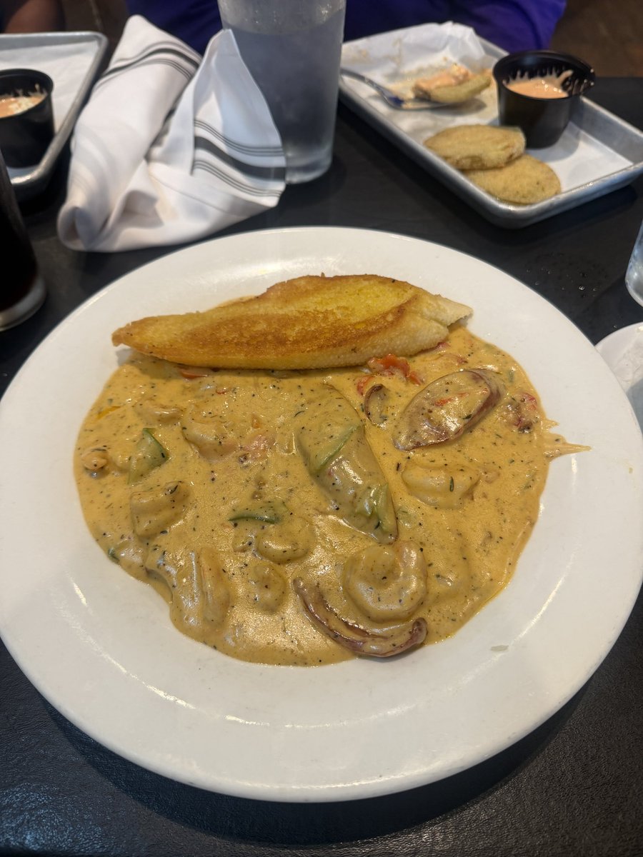 neilsodope's tweet photo. UBK has the best shrimp and grits hands down. https://t.co/zLhbbspLic