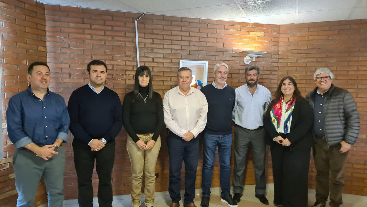 cohife1's tweet photo. Asamblea Ordinaria N° XLVII. Felicitamos a las provincias de Córdoba y Mendoza, reelectas en su mandato de Presidencia y Vicepresidencia y al nuevo Comité Ejecutivo, conformado por las provincias de Salta, Misiones, Entre Ríos, Mendoza, Córdoba, Santa Cruz y el Estado Nacional. https://t.co/usrXAzlJY9