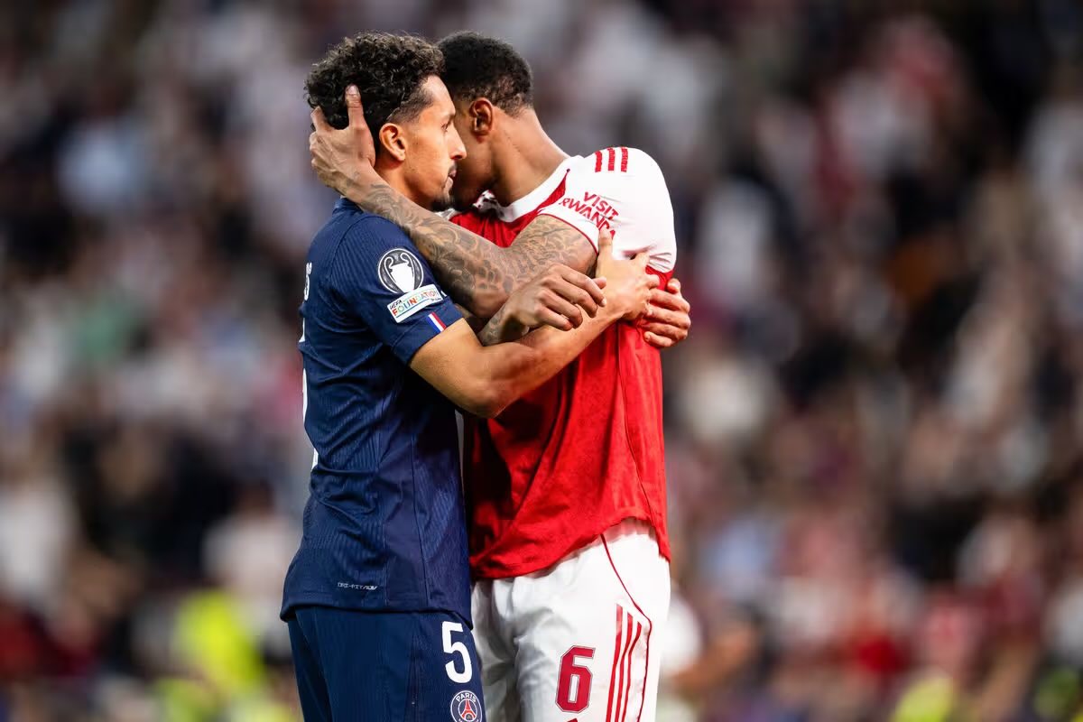 PurelyFootball's tweet photo. 🗣️ Marquinhos: "I was about to celebrate Gabriel's missed penalty, but then I saw him right in front of me. Then I look at my teammates walking past him, and it was exactly the same image as when I missed my penalty in Qatar 2022.

I felt empathy for him. It's a very complicated moment. When I missed my shot against Croatia, I would have wanted someone to support me right away.

So I went to hug him and told him he had to lift his head and stay strong, that he had played an incredible match and season, and that he was the best defender in the world. I wanted to make him understand that that single moment didn't erase the extraordinary season he had just completed."