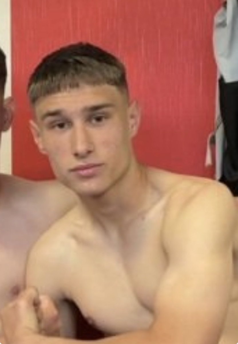 nyclovesjoe's tweet photo. His white abs were so ticklish. 45 mins vid of tickling. #tickle #jock #fit #blond #malefeet #ticklish #tickled #straight https://t.co/bO90BCvklY