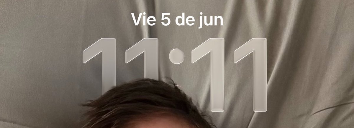 aelee_s's tweet photo. Solo quiero estar dormida y no despertar nunca. 11:11 https://t.co/1lvIrH5Z7q