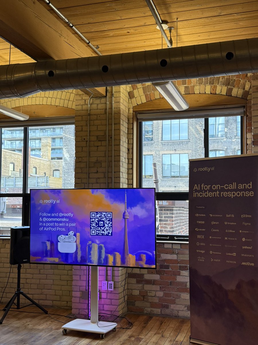 shivanshk_'s tweet photo. late ttw recap pt. 1: 

- talked to cool ppl at riverdale picnic networking event @waterloovg 
- working on the ttc w/ @nishantmodi3105 
- went to @UofT open networking event
- @rootlyhq panel event w friends and got free merch :) https://t.co/lzgt6n49aG