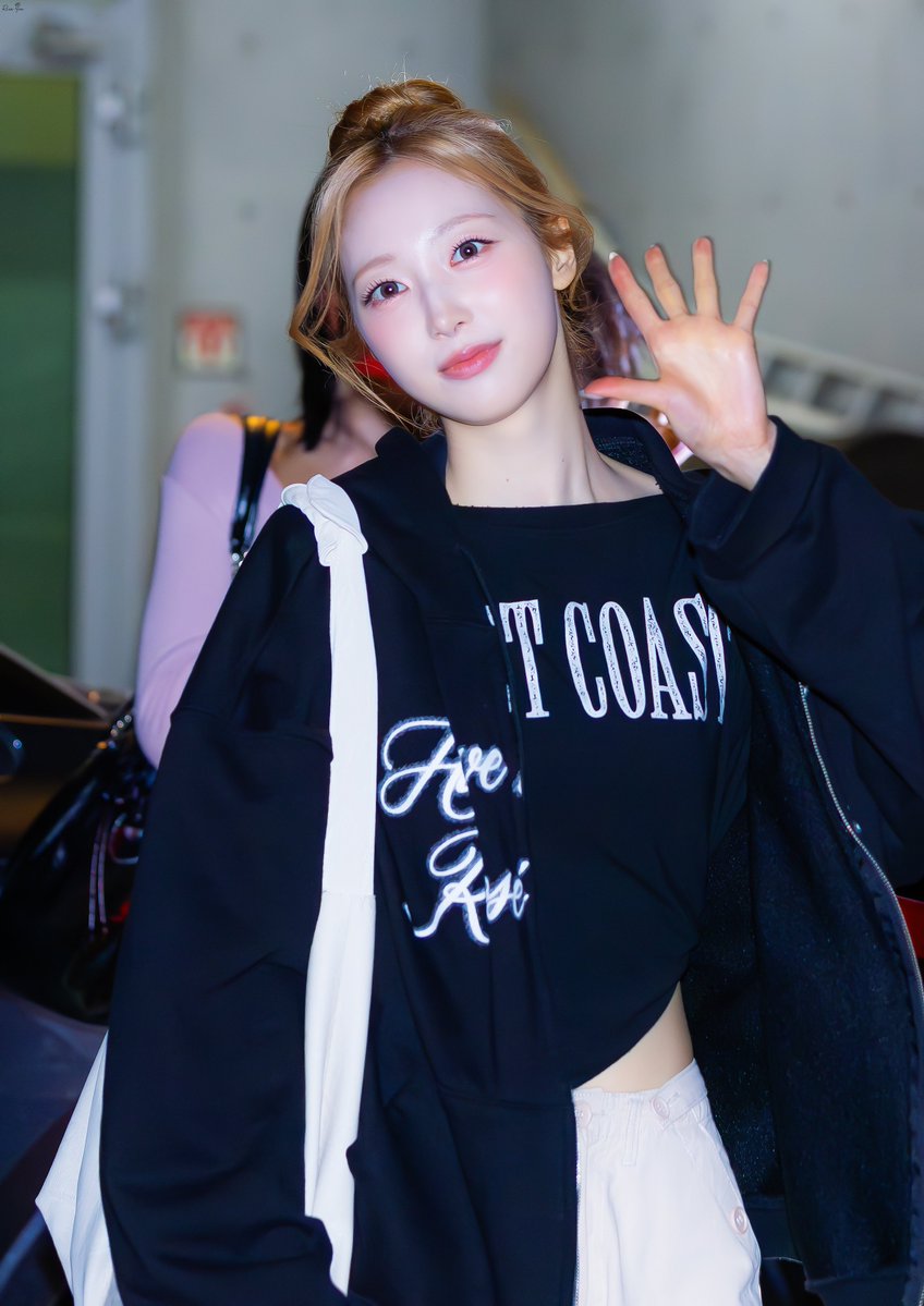 Riinyou's tweet photo. 260605 제이제이뮤즈

#하이키 #H1KEY #리이나 #RIINA https://t.co/scjFxW0PMd