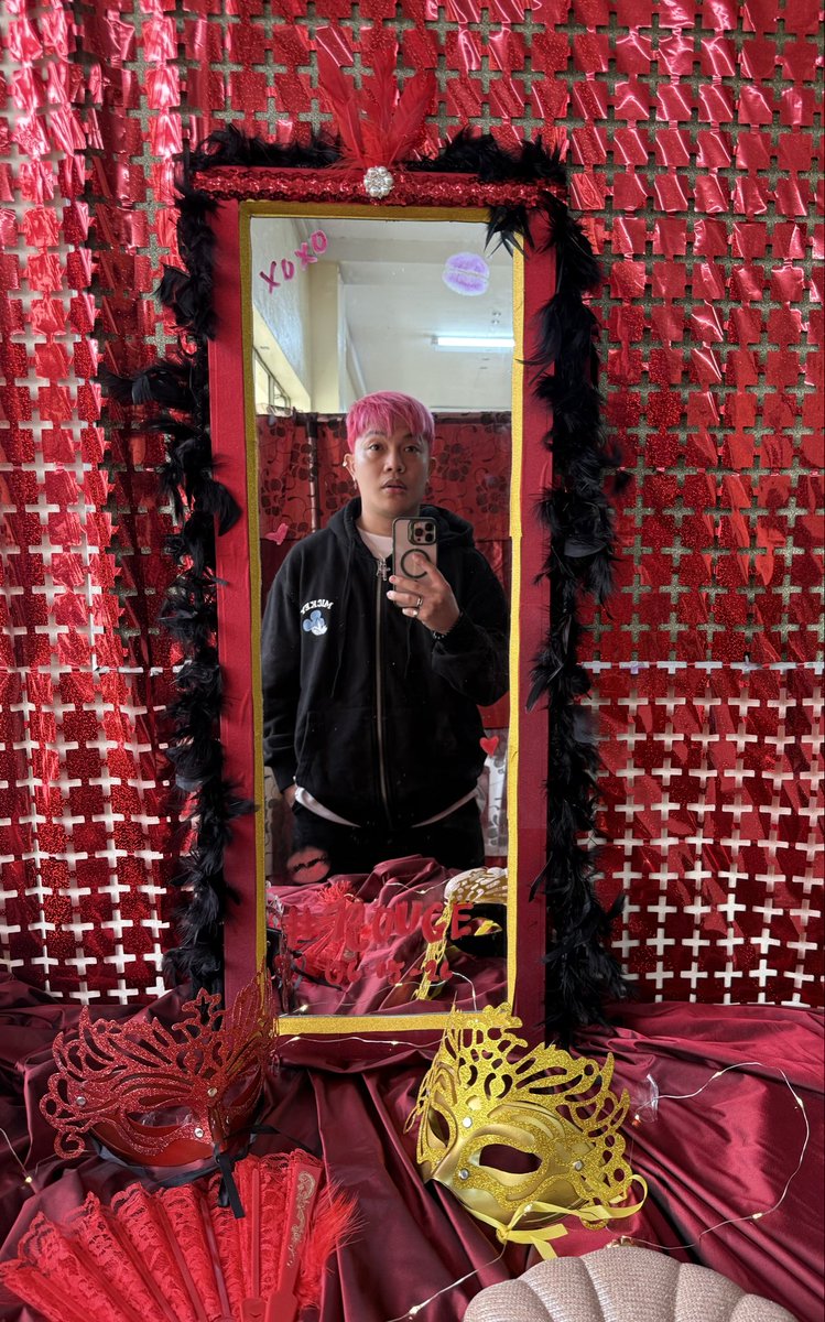 rn_bernabe's tweet photo. Thanks, Le Lum1Narie! 🎭✨🥂🫶

#RNB #ROUGE #LeLum1Narie #Marketing #Seminar #Adviser https://t.co/oUxmRBG2M9