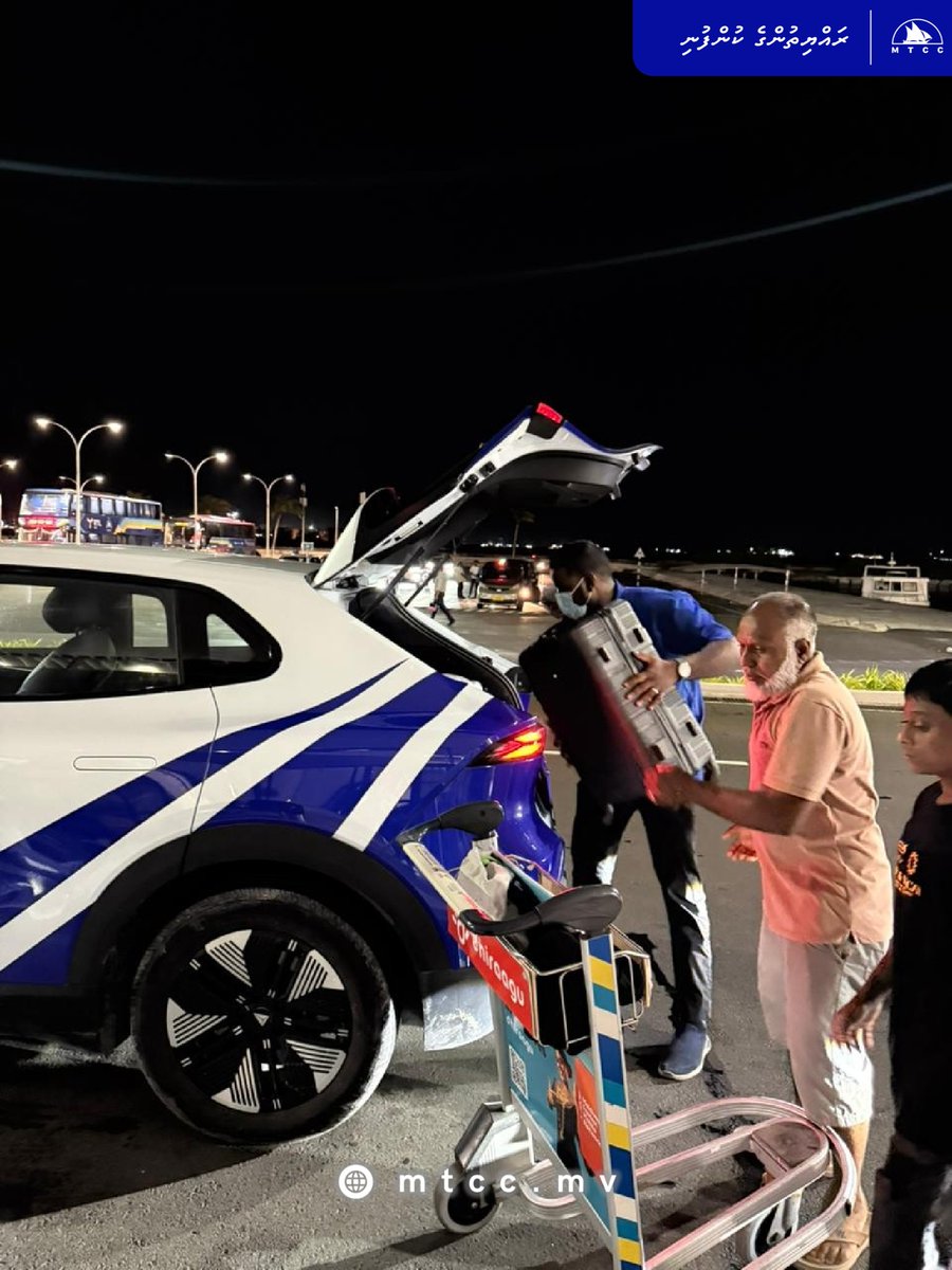 MTCCPlc's tweet photo. In collaboration with @MACLmedia, we made special arrangements through our Male Taxi Line service to provide convenient transportation services for the arriving Hajj pilgrims, as they return home after completing their sacred journey to Mecca and Medina.  🚖

It is always a pleasure and honor to be of service to our pilgrims. We extend our heartfelt wishes for a Hajj Mabroor, filled with blessings, acceptance, and spiritual fulfillment. 🕋

#TeamMTCC #RayyithungeKunfuni #RayyithungeTaxi #MTCCTransport