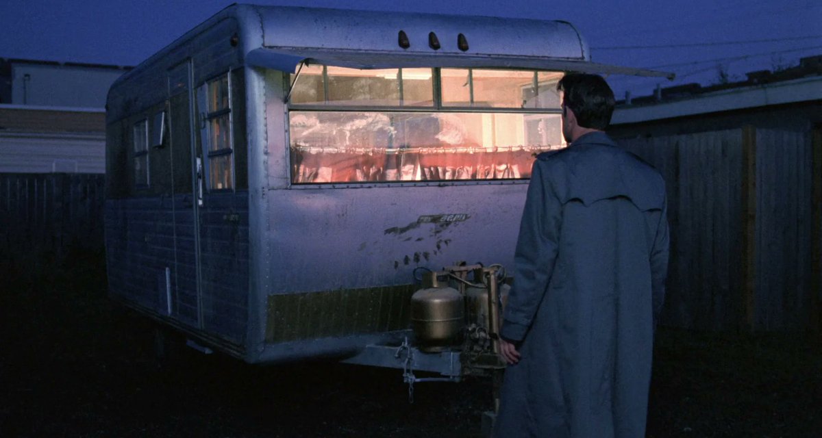 TwinPeaksShot's tweet photo. Twin Peaks: Fire Walk with Me (1992) - Frame 1595 of 8106 https://t.co/AODGl5l6jJ