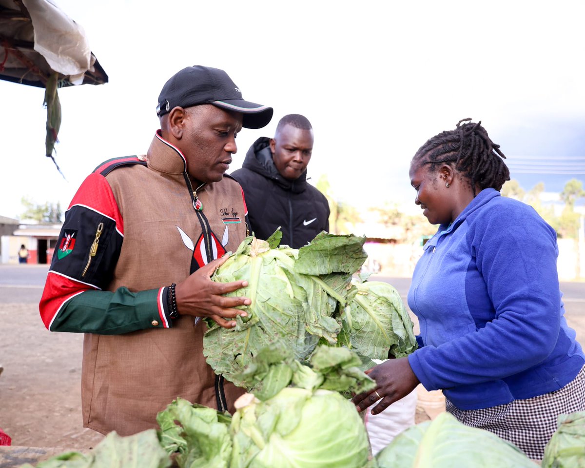 OleItumbi's tweet photo. Olkalou

Every interaction matters. Asante kwa kufungua roho.

Asante sana, Rurii, Asante Mama and Baba Obed, for the commerce and conversation

Gucaina na Muchina is a good decision. https://t.co/Tv8vKL1Yet