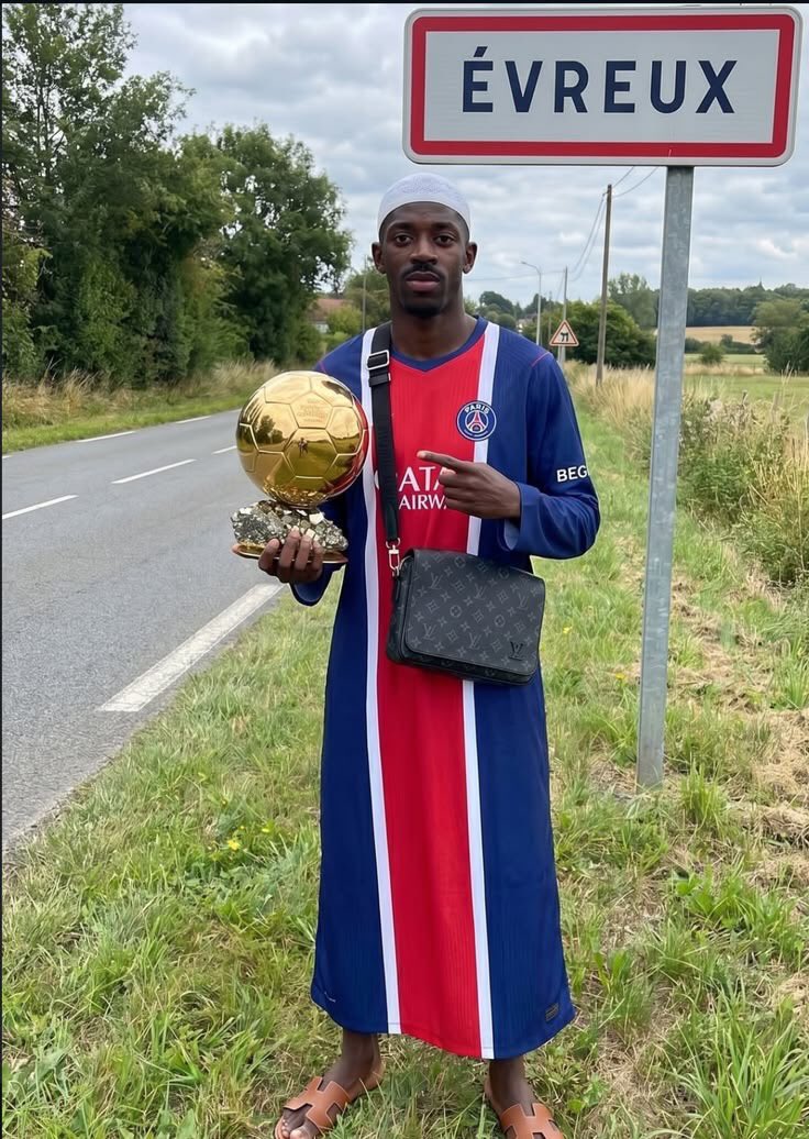 therealGiDi's tweet photo. dembele really brave tho https://t.co/Q7rDPaRI2n