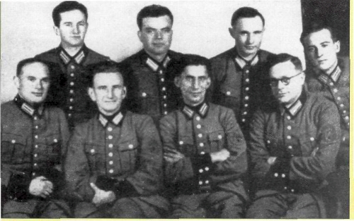iktp_pl's tweet photo. @Are5516 LOL xD

Masz tu tego szmaciarza Szuchewycza :D Chyba rozpoznasz, który to :) https://t.co/EBa3esoNTC