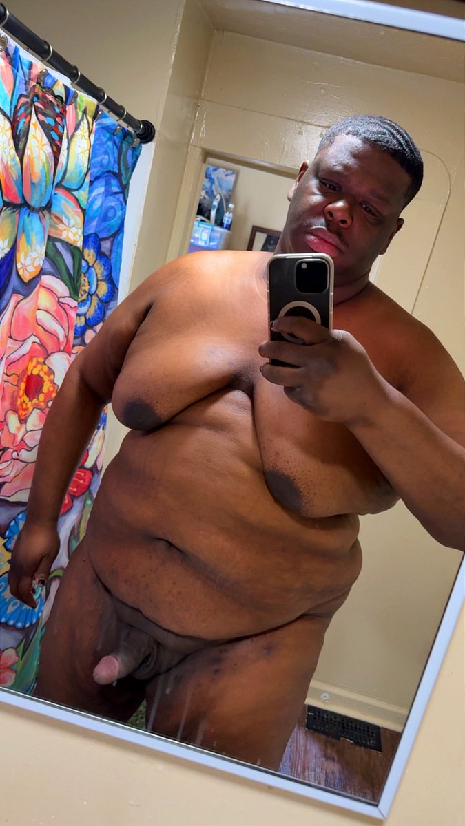 VersLyfe36's tweet photo. Come help Unc in the shower 😏😈😏😈😏 https://t.co/vixlm8zNtH