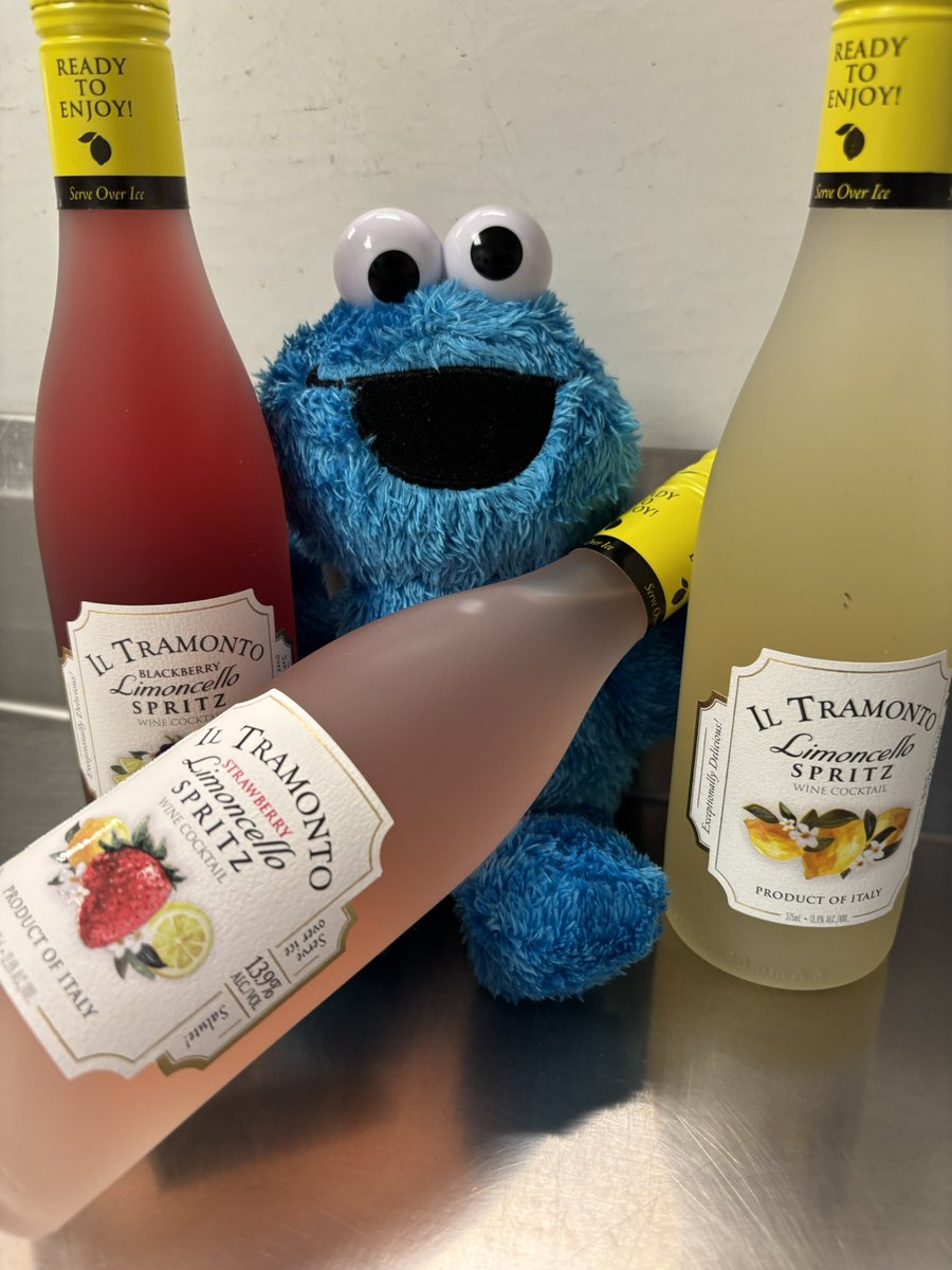 canopy_street's tweet photo. Cookies Finally Friday Favorite…Limoncello sounds like the perfect sip for a planned rainy weekend. https://t.co/2XXmrLsRlC