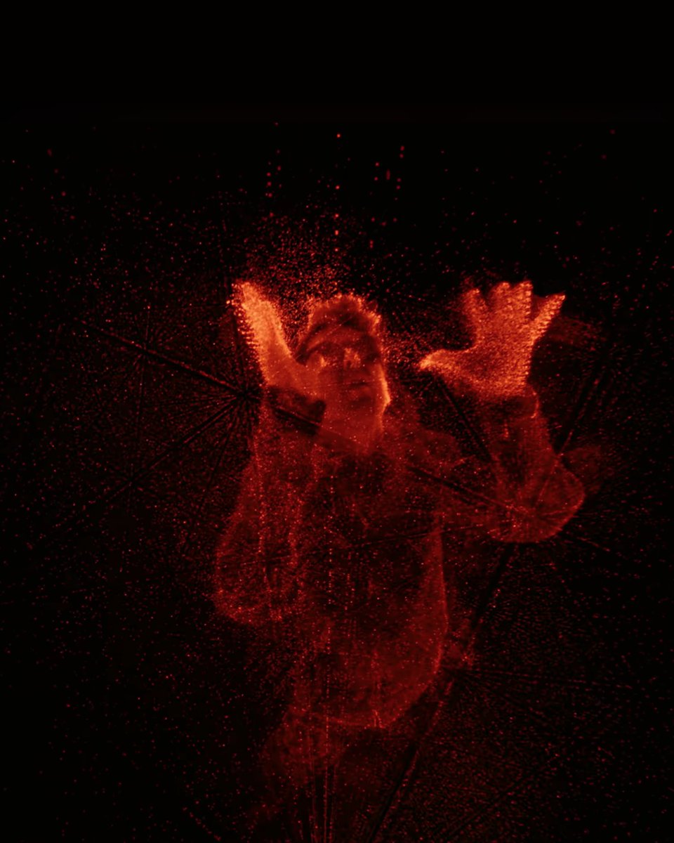 gracia_vr's tweet photo. Our 4DGS is in the new MUSE music video.

"Nightshift Superstar," directed by Lado Kvataniya. Our biggest public music project so far, and our first-ever credits. Great to see splats become a big part of the storytelling, not just a small feature.

Volumetric capture by @radiantimages
4DGS processed by us at @gracia_vr

Full video in the replies