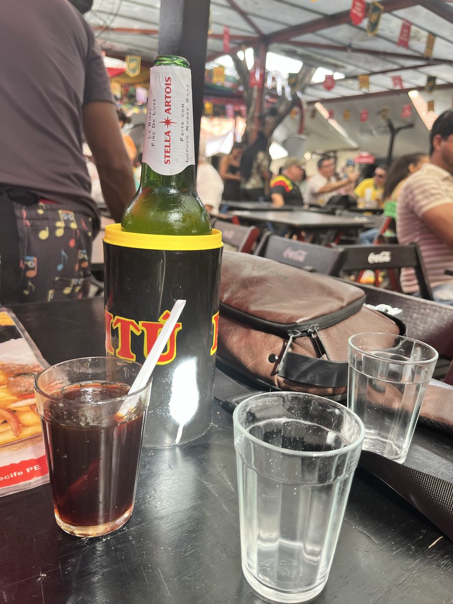SmsJulios's tweet photo. “Cafezinho” (alcatrão, mel e limão), cerveja gelada, cabidela e mercado da Boa Vista. Viva a sexta feira. https://t.co/aVdo3dCl3R