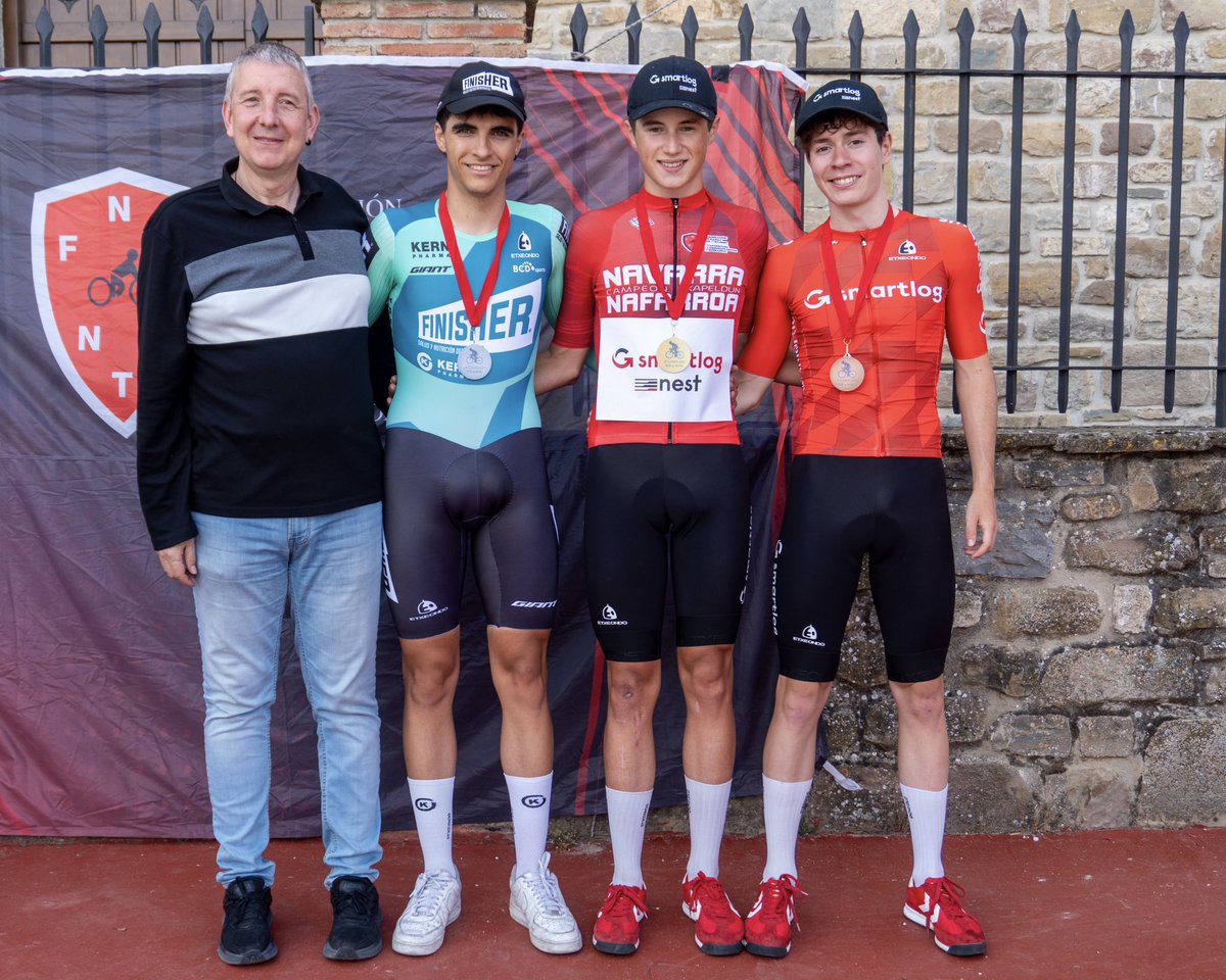 SmartlogCycling's tweet photo. 🏆 𝐀𝐢𝐦𝐚𝐫 𝐋𝐚𝐜𝐚𝐬𝐭𝐚, 𝟐𝟑 𝐮𝐫𝐭𝐞𝐳 𝐚𝐳𝐩𝐢𝐤𝐨𝐞𝐧 𝐍𝐚𝐟𝐚𝐫𝐫𝐨𝐚𝐤𝐨 𝐞𝐫𝐥𝐨𝐣𝐮𝐩𝐞𝐤𝐨 𝐭𝐱𝐚𝐩𝐞𝐥𝐝𝐮𝐧 𝐛𝐞𝐫𝐫𝐢𝐚

🤩 Nagusi izan da bere mailan Elon, eta sailkapen nagusian 2. izan da.

🙌 Unai Buteauk taldearen jarduna borobildu du: 23 urtez azpikoetan 3. https://t.co/oUTtVDaqA7