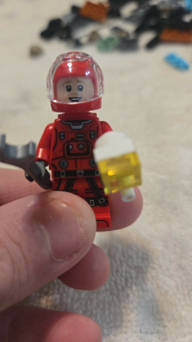 Forgemaster_Mag's tweet photo. I got the #projecthailmary Lego set! https://t.co/GKfRTzBSvg