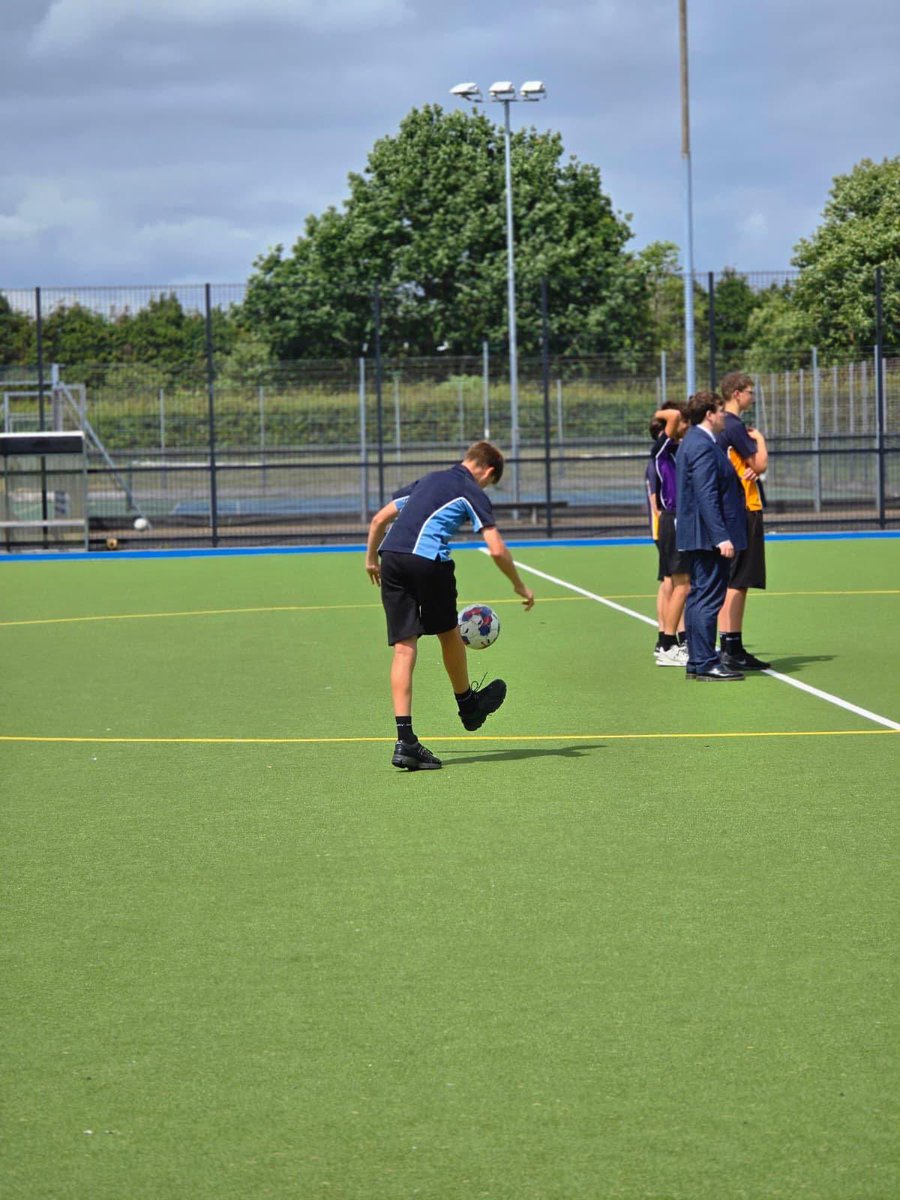 thehambleschool's tweet photo. What a fantastic week for our Year 10 students!

They have shown real dedication and maturity, working hard on revision, exam preparation, and getting themselves ready for the exciting challenges of Year 11.

Today we treated them to a BBQ. 🍔 https://t.co/vB2NEvS9uk