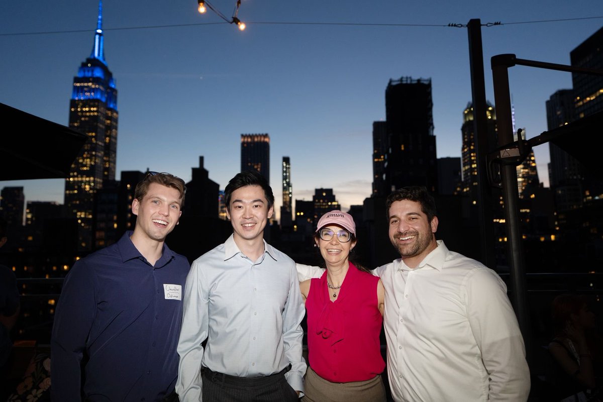 get_optimum's tweet photo. The TAM is the entire global financial system &amp; the ticker is $ETH.

Cheers from the Optimum team, @BitMNR, @1kxnetwork, @BlockdaemonHQ and @Auros_global here at last night's Top of the Block event we hosted in NYC. 🥂

Catch us next week at @ethconf! https://t.co/9UWOpPVkMY
