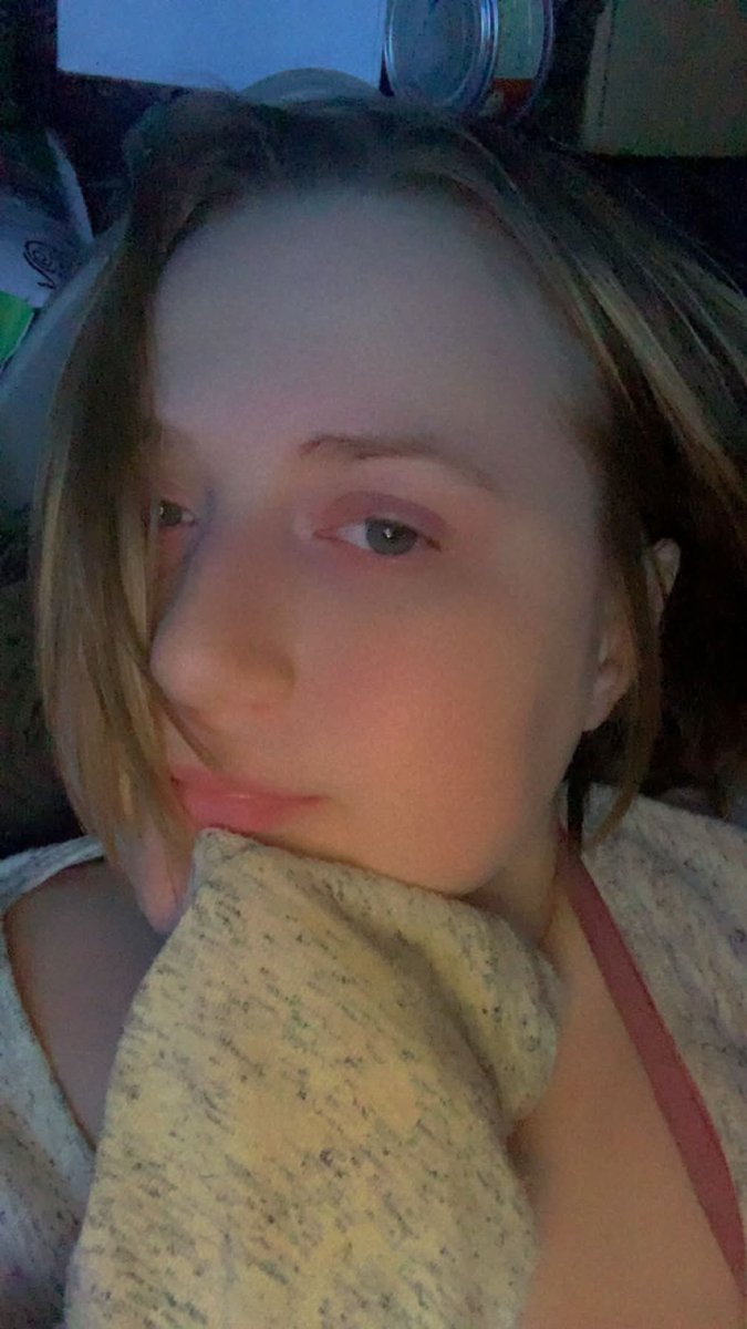 8tzfiction's tweet photo. Def. It pretty enough for the pretty privilege trend butttt imma try anyway :33 https://t.co/vHxOl9bWkZ https://t.co/5OCD9EEeDz