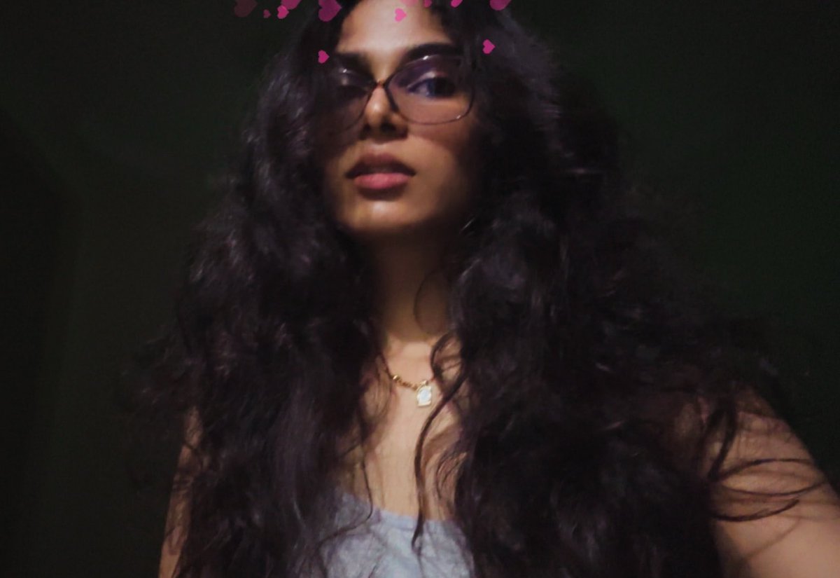 NushCore's tweet photo. This too shall pass (frizzy, wavy hair) https://t.co/UwEydol7fq