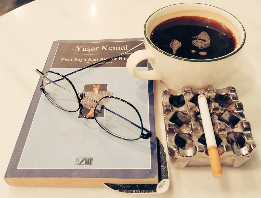 evrim238's tweet photo. kelimeler yalan söylemez, insanlar söyler ___

~ bi' kahve?! https://t.co/bCKUTnowwW