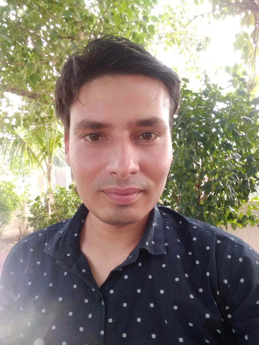 MdAzamAlamIAS's tweet photo. समय के थपेड़ों के बीच स्वयं को स्थिर रखना बड़ी बात है! https://t.co/Es86vr2sbu