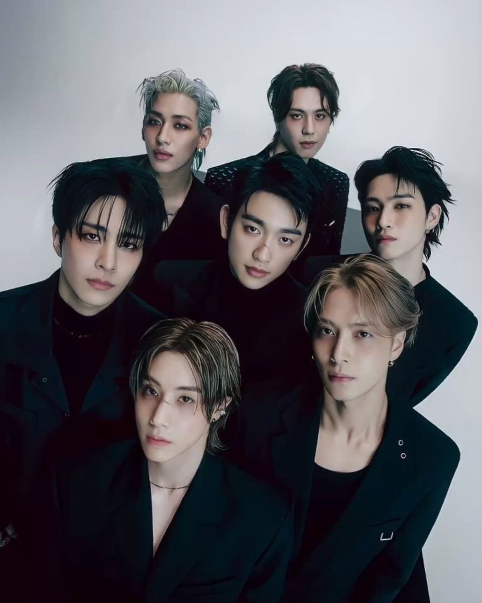 Jinyoungbase's tweet photo. Park Jinyoung recalled memories of his GOT7 members while talking about the song “Seventeen” during his Comeback Live Stage.

“Talking about our trainee days—the times we struggled and the times we were happy—brought back so many memories. It made me think a lot about the members too, and whenever those old memories came back, I felt really happy and proud. Back then, I was 17, and now I’m 33. It’s already been 16 years.”
