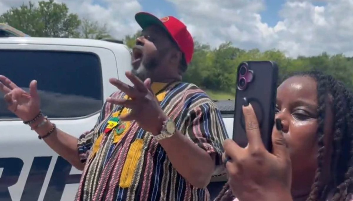 dcopechatter's tweet photo. 🚨 BREAKING NEWS: The man at Karmelo Anthony's m*rder trial, saying the, 'only good cr*cker is a de*d cr*cker," and that he'll, "push a cr*cker into the grave,' is Jacob Blake Sr. of Kenosha, Wisconsin. 

He has a documented history of anti-white and anti-Semitic statements on social media. 

His son Jacob Blake Jr. was shot by police when they were trying to arrest him. 

It happened in 2020, when police were called out to a domestic disturbance call at the home of Laquisha Booker, the mother of Jacob Blake Jr.’s children. 

Booker told dispatchers that Blake was not allowed on the property, had taken her car keys, and refused to return them. 

Officers arrived aware of an active felony arrest warrant for Blake issued in July 2020 on charges of third-degree s*xual assault, trespassing, and disorderly conduct stemming from a prior domestic abuse attack involving the same woman.

Bodycam footage and witness video show officers being attacked by Blake, officers ordering Blake to stop as he fought them, he ignored commands, and moved toward an SUV. 

Police repeatedly yelled, “drop the knife.” 

Blake Jr. refused, and turned toward an officer with a knife in hand. The police shot him. He survived but was paralyzed from the waist down. 

The knife was recovered from the driver’s side floorboard of the vehicle and Blake admitted to possessing it. 

No charges were filed against the officer at a state level, and Biden's DOJ also declined to file charges. 🙄

Blake later pleaded guilty to disorderly conduct and domestic abuse; the felony s*xual assault charge was dropped as part of the deal. 

He received two years of probation.

The shooting triggered multiple nights of violent riots in Kenosha, Wisconsin. 

Protesters set fires, looted businesses, and attacked police and civilians. 

At least two people were k*lled before the National Guard stepped in.  

Jacob Blake Sr. has since shown up at rallies and press conferences talking about systemic racism and police misconduct. 

In 2020 interviews he focused on healing and justice for his son while criticizing the lack of charges. 

However, Facebook posts attributed to his account show repeated slurs against white people (“cr*ckers,” “pink toes”) and claims about Jewish control of media and finance. 

He posted support for Nation of Islam leader Louis Farrakhan, writing phrases such as “I’m with Farrakhan” and “A jew can’t tell me sh*t period.” 

One post stated, “One day pink toes will burn frfr.”

He is the same man causing a commotion and threatening white people outside of the Anthony m*rder trial. 
(ChristinaAguayoNews)