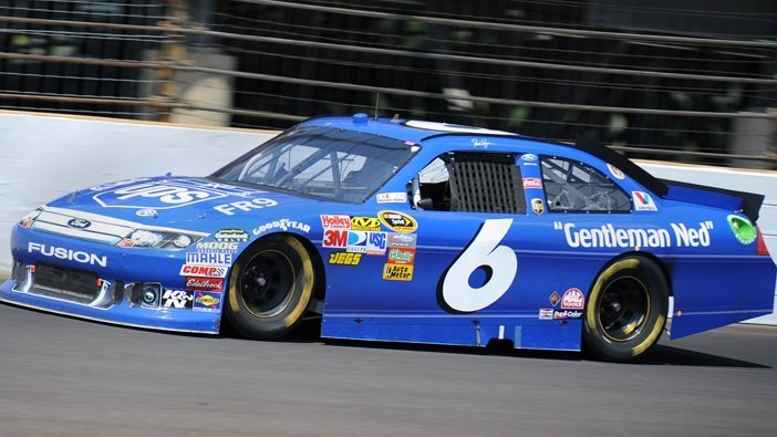 NascarPaint's tweet photo. David Ragan - UPS / Ned Jarrett Throwback (Ford)

2011 Brickyard 400 (Indianapolis Motor Speedway) #NASCAR https://t.co/VvLYrOaQIE