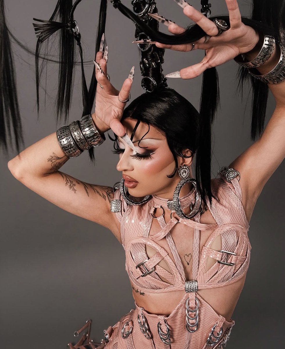 Drag_Crave's tweet photo. Bhelchi looks stylish in her look for Day 1 of RuPaul’s DragCon Brasil 2026 in São Paulo, Brazil. https://t.co/UT2E9r0hgD