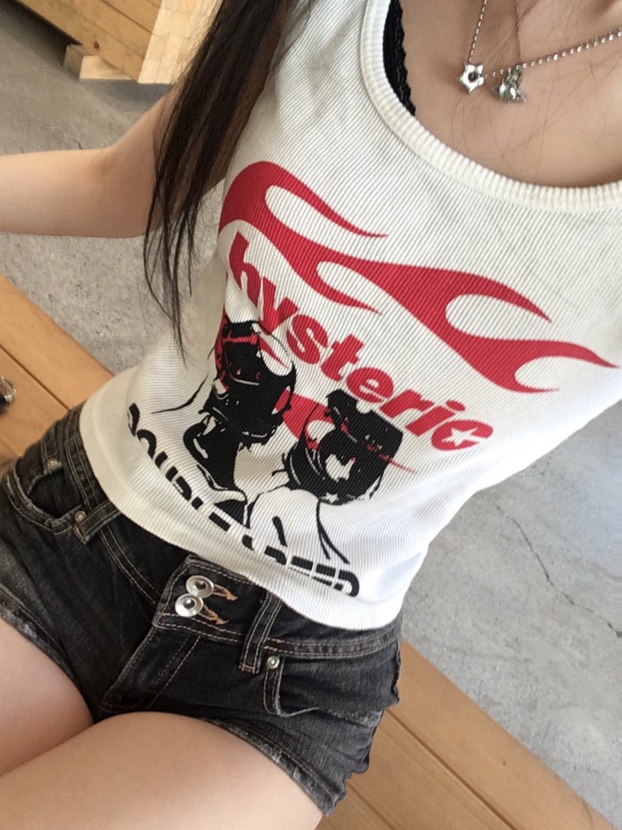 DOAH_archive's tweet photo. 260605 도아 인스타 업로드 https://t.co/QRa7L0ePIU
