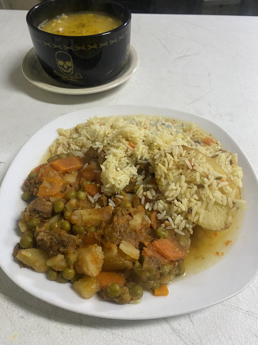 jrdevices's tweet photo. Sin más preámbulos… hora de almorzar por acá..
Colación sanita plato único..! https://t.co/ixC8Ysc63k