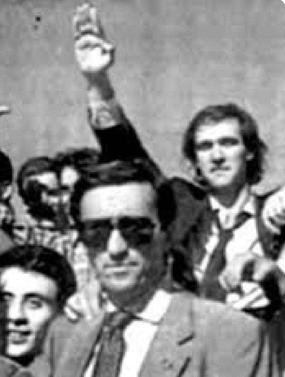 GianguidT's tweet photo. Menia senatore @FratellidItalia 
Quando mi dicono ma tu vedi fascisti ovunque?
No! solo dove ci sono! https://t.co/LhZHugr7WV